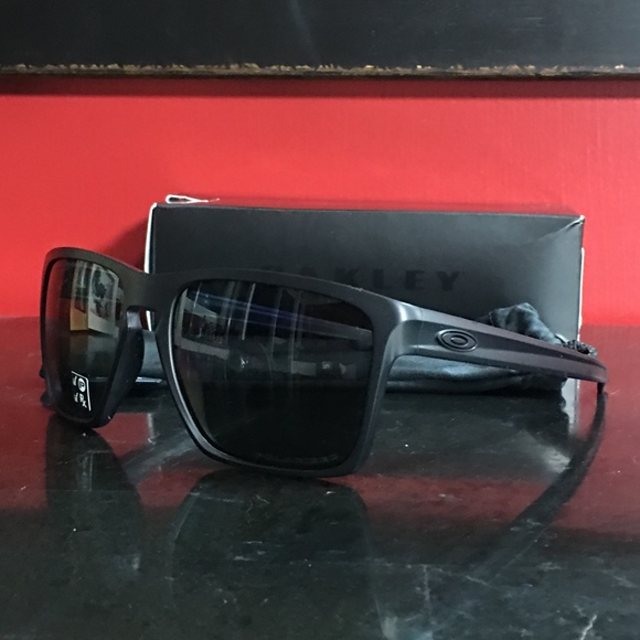 Oakley Other - Oakley Sliver XL Polarized Black Sunglasses NIB